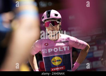 Frontone, Italie. 11 juillet 2024. ELISA Longo Borghini (Lidl - Trek) maillot rose, lors de la 5ème étape du Giro d'Italia Women, de Frontone à Foligno, Italie jeudi 11 juillet 2024. Sport - cyclisme . (Photo de Marco Alpozzi/Lapresse) crédit : LaPresse/Alamy Live News Banque D'Images