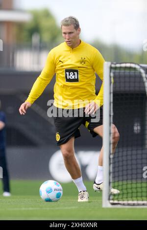 Dortmund, Allemagne. 11 juillet 2024. Football : Bundesliga, première séance d'entraînement du Borussia Dortmund ouverte aux médias. Niklas Süle en action. Crédit : Bernd Thissen/dpa crédit : dpa Picture alliance/Alamy Live News/dpa/Alamy Live News Banque D'Images