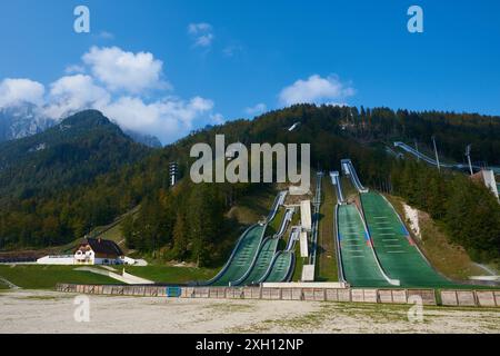 Saut à ski et ski volants collines à Planica, Parc National du Triglav, Slovénie Banque D'Images