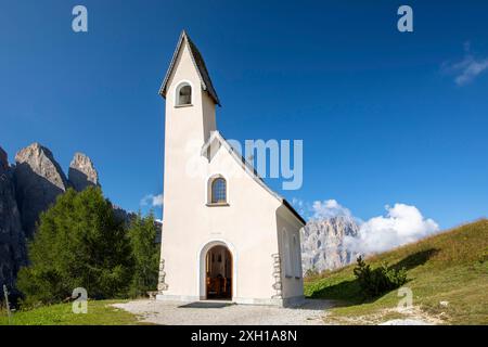 Chapelle Alpini de San Maurizio sur le col de Gardena, Tyrol du Sud Banque D'Images