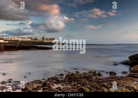 Soirée sur la plage de la Caleta, Costa Adeje, Tenerife Banque D'Images