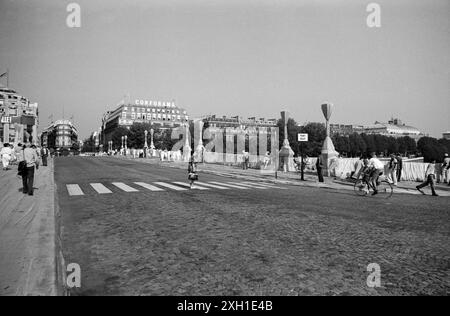 Le Pont neuf enveloppé, oeuvre de Christo et Jeanne Claude. Paris, 22 septembre 1985 Banque D'Images