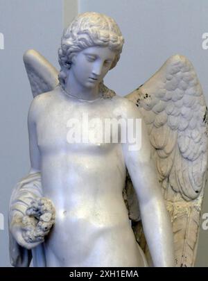 Néo-classique du 18ème siècle la sculpture française d'un ailé Cupidon 'jeunesse Le génie de la mort" vers 1790 Banque D'Images