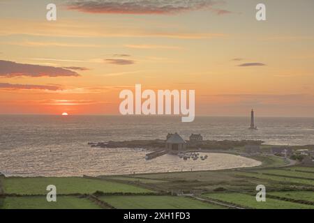 France, Manche, Auderville, Cap de la Hague, port Goury au coucher du soleil Banque D'Images