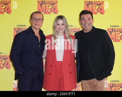 Rome, Hotel Hassler, photocall pour le film d'animation 'Despicable me 4'. Sur la photo : Stefano Accorsi, Carolina Benvenga, Max Giusti Banque D'Images