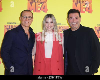 Rome, Hotel Hassler, photocall pour le film d'animation 'Despicable me 4'. Sur la photo : Stefano Accorsi, Carolina Benvenga, Max Giusti Banque D'Images