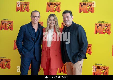 Stefano Accorsi, Carolina Benvenga et Max Giusti participent à la photoconférence du film ''Cattivissimo me 4'' à l'Hôtel Hassler à Rome, Italie, le 11 juillet 2024. (Photo de Luca Carlino/NurPhoto) crédit : NurPhoto SRL/Alamy Live News Banque D'Images