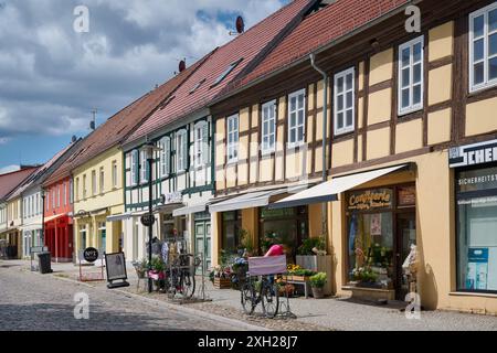 Maisons historiques typiques à colombages à Templin, Uckermark, Brandebourg, Allemagne, Europe Banque D'Images