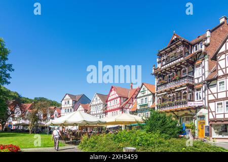 Bad Sooden-Allendorf : rue Weinreihe, parc Kurpark à Bad Sooden, restaurant en plein air à Nordhessen, Hessen, Hesse, Allemagne Banque D'Images