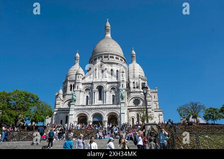 Paris, France, juin 07 vue de la basilique du Sacré-Couer au sommet de la colline Banque D'Images