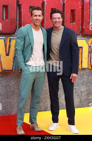 Londres, Royaume-Uni. 11 juillet 2024. Ryan Reynolds et Hugh Jackman assistent au Deadpool & Wolverine UK Fan Event à l'Eventim Apollo de Londres. (Photo de Fred Duval/SOPA images/SIPA USA) crédit : SIPA USA/Alamy Live News Banque D'Images