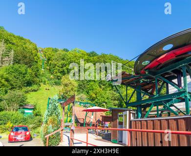 Bad Lauterberg im Harz : télésiège Burgseilbahn à Harz, basse-Saxe, Allemagne Banque D'Images