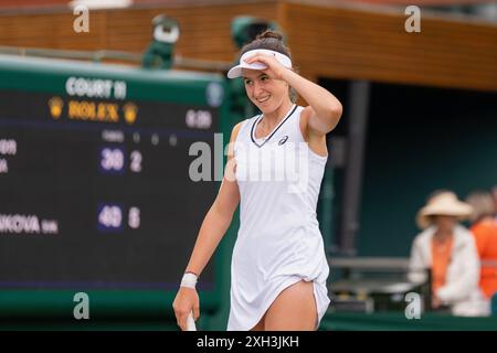 Londres, Royaume-Uni. 08 juillet 2024. LONDRES, ROYAUME-UNI - 8 JUILLET : Mia Pohankova de Slovaquie le jour 8 des Championnats Wimbledon 2024 au All England Lawn Tennis and Croquet Club le 8 juillet 2024 à Londres, Royaume-Uni. (Photo de Marleen Fouchier/Agence BSR) crédit : Agence BSR/Alamy Live News Banque D'Images