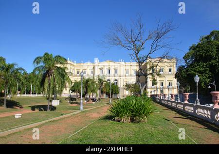 Palais de São Cristóvão, a servi de résidence officielle à la famille impériale portugaise et brésilienne. Parc municipal Quinta da Boa Vista - RJ Banque D'Images
