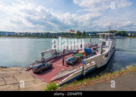 Linz am Rhein : rhin, car ferry à Rheintal, Rhénanie-Palatinat, Rhénanie-Palatinat, Allemagne Banque D'Images