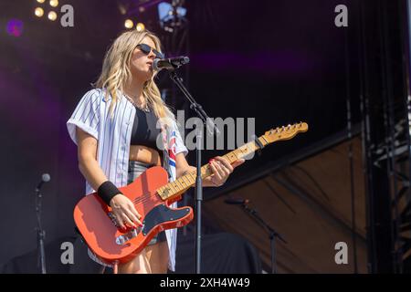 Chicago, États-Unis. 11 juillet 2024. Alana Springsteen pendant le Windy City Smokeout Music Festival au United Center le 11 juillet 2024, à Chicago, Illinois (photo de Daniel DeSlover/Sipa USA) crédit : Sipa USA/Alamy Live News Banque D'Images