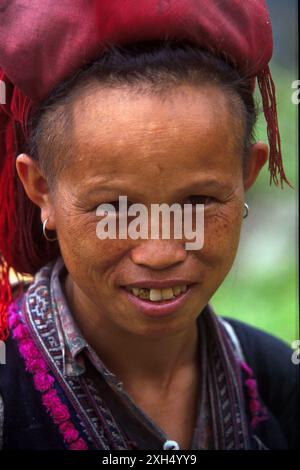 Femme hmong, prise en 1999, sa Pa, province de Lao Cai, Vietnam, Asie Banque D'Images