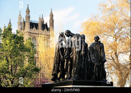 Les Bourgeois de Calais. Statue de Rodin à Victoria Tower Gardens, Westminster, Londres. Montre des épisodes de la guerre de Cent Ans Banque D'Images