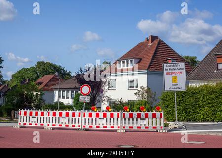 Maisons unifamiliales, immeuble résidentiel, chantier, barrage routier, Osterholz-Scharmbeck, basse-Saxe, Allemagne Banque D'Images