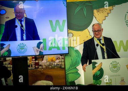 Rome, RM, Italie. 12 juillet 2024. ROBERTO GUALTIERI, maire de Rome, prononce son discours lors de l'Assemblée. (Crédit image : © Marco Di Gianvito/ZUMA Press Wire) USAGE ÉDITORIAL SEULEMENT! Non destiné à UN USAGE commercial ! Banque D'Images