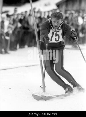 Slalom spécial homme à Hindelang 06.01.1964 / Ludwig 'Luggi' Leitner (Allemagne) en action [traduction automatique] Banque D'Images