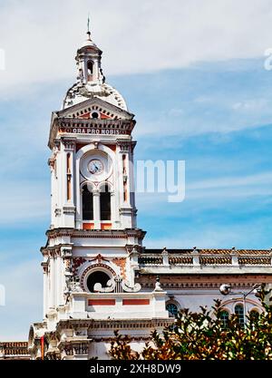 Détail architectural de l'église de San Francisco, Cuenca, Équateur, Amérique du Sud Banque D'Images