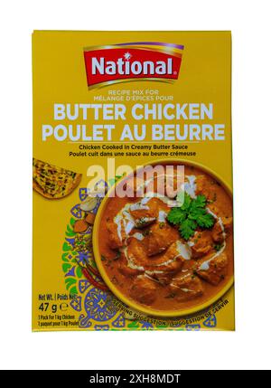 Marque nationale Butter Chicken épices Indian Food Spice Blend Mix for Curry, marque nationale du Pakistan découpe isolée sur fond blanc Banque D'Images