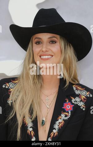 Los Angeles, États-Unis. 12 juillet 2024. Lainey Wilson à la première de 'Twisters' au Regency Village Theatre, Los Angeles, CA, le 11 juillet 2024. Crédit photo : Joseph Martinez/PictureLux crédit : PictureLux/The Hollywood Archive/Alamy Live News Banque D'Images