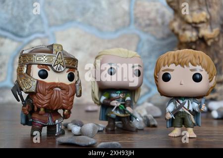 Funko Pop figurines d'action de Gimli nain, Elf Legolas et Sam hobbit du film fantastique le Seigneur des anneaux. Guerriers, Fellowship of the Ring. Banque D'Images