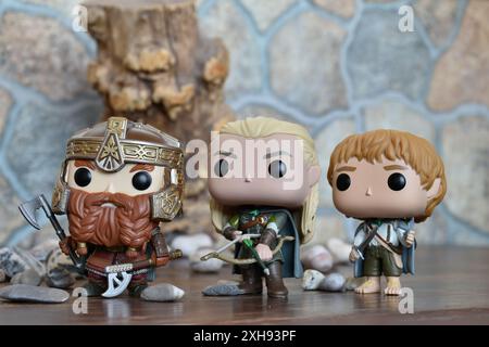 Funko Pop figurines d'action de Gimli nain, Elf Legolas et Sam hobbit du film fantastique le Seigneur des anneaux. Guerriers, Fellowship of the Ring. Banque D'Images