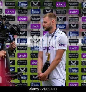 LONDRES, ROYAUME-UNI. 12 juillet, 24. Dans le dernier jour de match lors de England Men vs West Indies 1er Rothesay test match au Lord's Cricket Ground le vendredi 12 juillet 2024 à LONDRES ANGLETERRE. Crédit : Taka Wu/Alamy Live News Banque D'Images