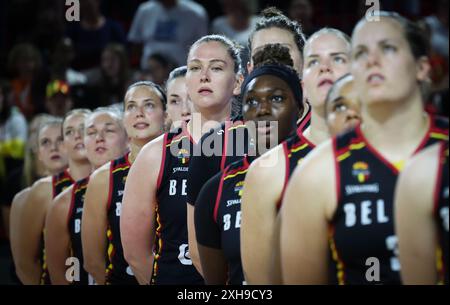 Charleroi, Belgique. 12 juillet 2024. La basket-ball belge Emma Meesseman photographiée au départ du match amical de basket-ball opposant l'équipe nationale belge féminine 'The Belgian Cats' et l'Espagne, vendredi 12 juillet 2024 à Charleroi, en préparation des Jeux Olympiques de 2024. BELGA PHOTO VIRGINIE LEFOUR crédit : Belga News Agency/Alamy Live News Banque D'Images