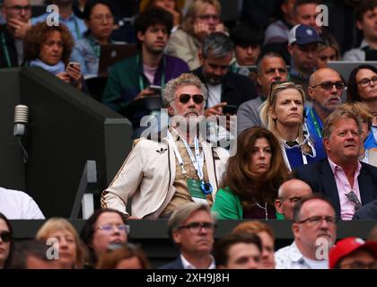 Londres, Royaume-Uni. 12 juillet 2024. 12 juillet 2024 ; All England Lawn Tennis and Croquet Club, Londres, Angleterre ; tournoi de tennis de Wimbledon, jour 12; comédien hollywoodien et copropriétaire du Los Angeles FC Will Ferrell à l'intérieur du court central regardant Lorenzo Musetti (ITA) vs Novak Djokovic (SRB), Gentlemens Singles semi-finales crédit : action plus Sports images/Alamy Live News Banque D'Images