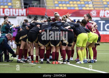 Leuven, Belgique. 12 juillet 2024. Les joueurs belges photographiés avant un match de football entre l'équipe nationale féminine belge les Red Flames et le Danemark, le vendredi 12 juillet 2024 à Sint Truiden, match 5/6 des qualifications des Championnats d'Europe 2025. BELGA PHOTO JOHAN Eyckens crédit : Belga News Agency/Alamy Live News Banque D'Images