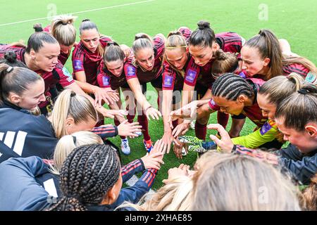 Sint Truiden, Belgique. 12 juillet 2024. Équipe Belgique avant un match de football entre les équipes nationales féminines de Belgique, a appelé les Red Flames et le Danemark lors de la cinquième journée dans le Groupe A2 dans la phase de championnat de la compétition des qualifications européennes féminines de l'UEFA 2023-24, le vendredi 12 juillet 2024 à Sint-Truiden, Belgique . Crédit : Sportpix/Alamy Live News Banque D'Images
