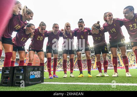 Sint Truiden, Belgique. 12 juillet 2024. Équipe Belgique avant un match de football entre les équipes nationales féminines de Belgique, a appelé les Red Flames et le Danemark lors de la cinquième journée dans le Groupe A2 dans la phase de championnat de la compétition des qualifications européennes féminines de l'UEFA 2023-24, le vendredi 12 juillet 2024 à Sint-Truiden, Belgique . Crédit : Sportpix/Alamy Live News Banque D'Images