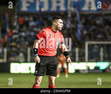 Belem, Brésil. 12 juillet 2024. PA - BELEM - 07/12/2024 - BRASILEIRO B 2024, PAYSANDU x CEARA - arbitre lors du match entre Paysandu et Ceara au stade de Curuzu pour le championnat brésilien B 2024. Photo : Marcos Junior/AGIF crédit : AGIF/Alamy Live News Banque D'Images