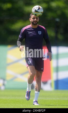 L'Anglais Kyle Walker lors d'une séance d'entraînement au Spa & Golf Resort Weimarer Land à Blankenhain, en Allemagne, avant la finale de l'Euro 2024 de l'UEFA entre l'Espagne et l'Angleterre dimanche. Date de la photo : samedi 13 juillet 2024. Banque D'Images