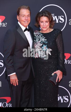 Californie, États-Unis. 12 juillet 2024. Nick Saban et Terry Saban assistent aux ESPY Awards 2024 au Dolby Theatre le 11 juillet 2024 à Hollywood, Californie. Photo : Crash/imageSPACE/MediaPunch crédit : MediaPunch Inc/Alamy Live News Banque D'Images