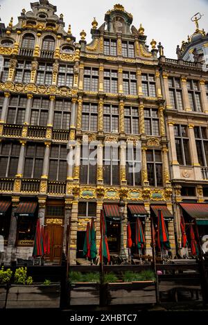 La Brouette et la sac sur la Grand-place, Bruxelles, Belgique. Banque D'Images