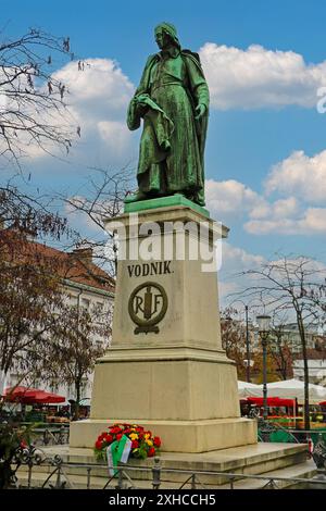 Ljubljana, Slovénie - 04 novembre 2019 : Valentin Vodnik Monument dédié au prêtre carniolais, poète et journaliste Valentin Vodnik. À Vodnik Sq Banque D'Images