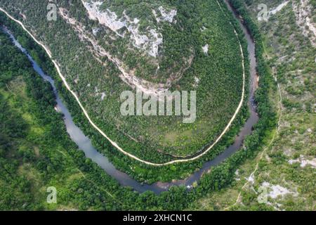 Vue aérienne du canyon de l'Èbre à Burgos, Espagne. Image de haute qualité Banque D'Images