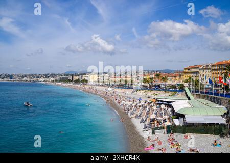 Nice, France.13 août 2019. Plages animées à Nice. Crédit : Vuk Valcic/Alamy Banque D'Images