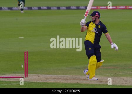 Chester le Street, 12 juillet 2024. Alex Lees battant pour le cricket de Durham est disputé contre Notts Outlaws dans le T20 Blast à Seat unique, Chester le Street. Crédit : Colin Edwards Banque D'Images