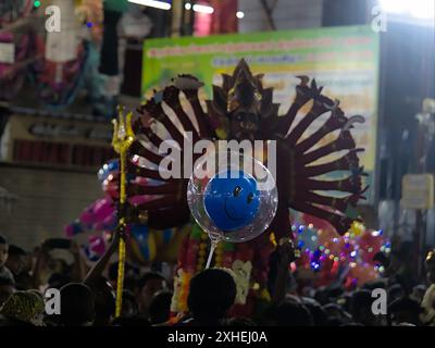 Féroce déesse Durga divinité en procession dans Chithirai festival madurai Tamilnadu Inde Banque D'Images