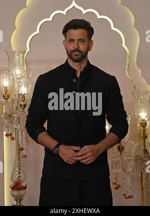 Mumbai, Inde. 12 juillet 2024. L'acteur de Bollywood Hrithik Roshan pose pour une photo sur la cérémonie de mariage tapis rouge d'Anant Ambani et Radhika Merchant à Mumbai. (Photo par Ashish Vaishnav/SOPA images/SIPA USA) crédit : SIPA USA/Alamy Live News Banque D'Images