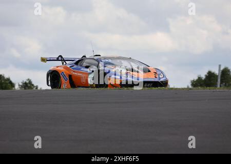 Benjamin Hites (CHL) / Tim Zimmermann (DEU), #63, Lamborghini Huracan GT3 EVO, Team : Grasser Racing Team (AUT), Motorsport, ADAC GT Masters, Nuerburgring, Rennen 5, Samstag, 13.07.2024 Foto : Eibner-Pressefoto/Juergen Augst Banque D'Images