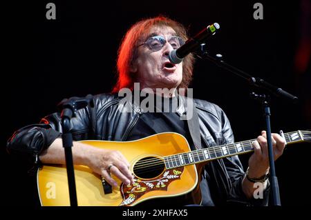 Maschine Dieter Birr live beim Berliner Rundfunk Open Air 2024 auf der Parkbühne Wuhlheide. Berlin, 13.07.2024 *** machine Dieter Birr en direct au Berliner Rundfunk Open Air 2024 au Parkbühne Wuhlheide Berlin, 13 07 2024 Foto:Xn.xKubelkax/xFuturexImagex br 4749 Banque D'Images