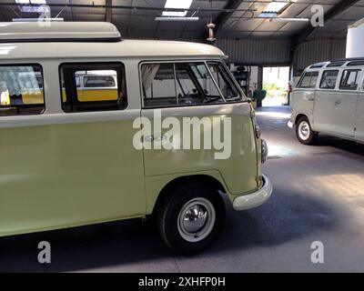 Camionnettes Volkswagen ( VW ) classiques Banque D'Images