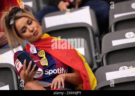 Berlino, Allemagne. 14 juillet 2024. Les supporters espagnols avant le dernier match entre l'Espagne et l'Angleterre lors du tournoi de football Euro 2024 à Berlin à l'Olympiastadium, Allemagne, dimanche 14 juillet 2024.Sport - Football . (Photo de Fabio Ferrari/LaPresse) crédit : LaPresse/Alamy Live News Banque D'Images